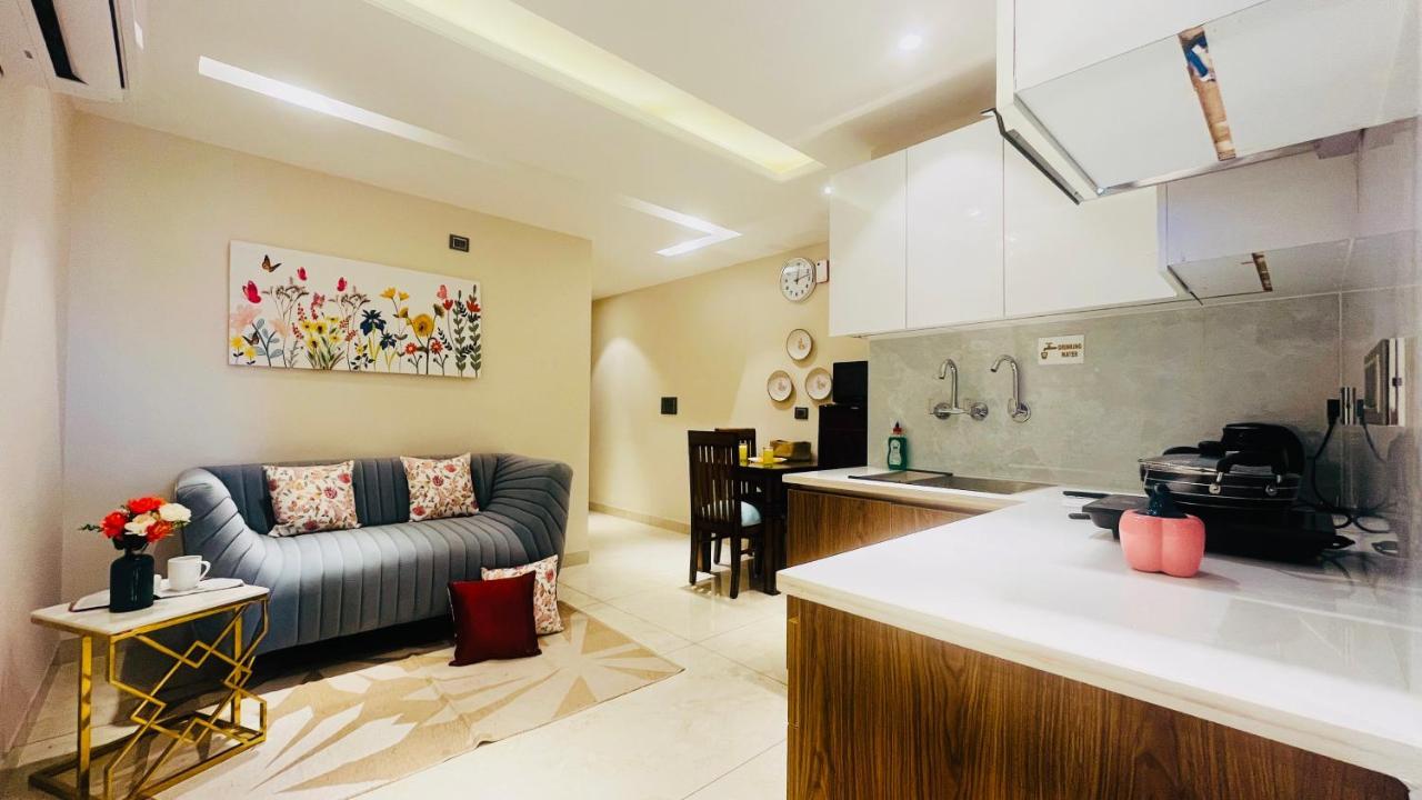 Zen Suites Gurgaon - Luxe Stays Collection 외부 사진